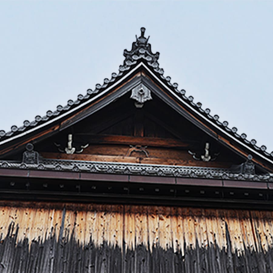 神社の下から見た様子